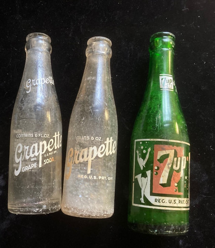 Vintage bottles grapette - vintage,